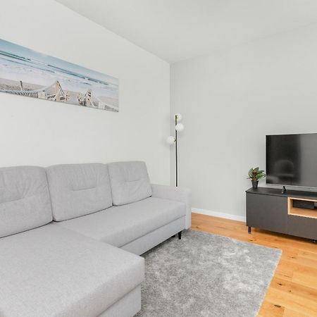 Apartament Na 15 Pietrze Z Widokiem Na Zatoke W Gdyni I Parkingiem By Noclegi Renters Gdynia Esterno foto
