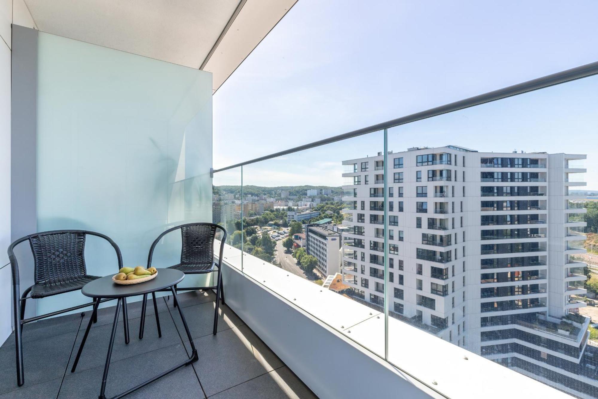 Apartament Na 15 Pietrze Z Widokiem Na Zatoke W Gdyni I Parkingiem By Noclegi Renters Gdynia Esterno foto